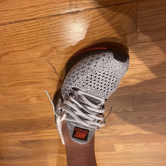 Nike Zoom Pegasus 35 Floral Edition Size 7 / 38 NWOT - Picture 9 of 9